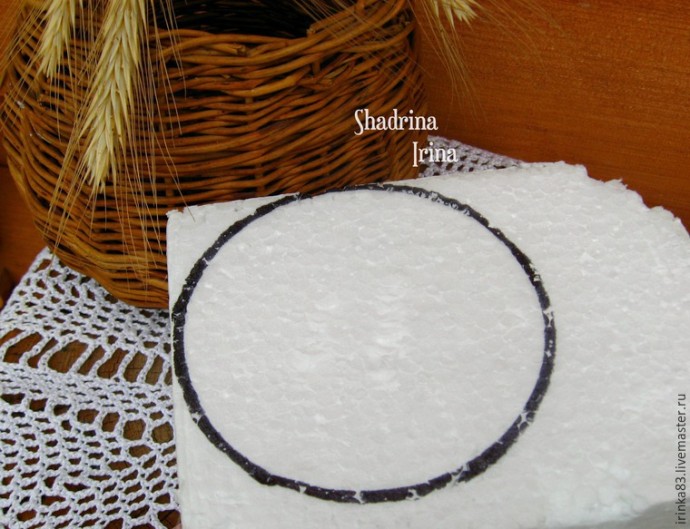 Делаем оригинальную подушечку для обручальных колец с применением природных материалов