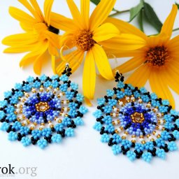 ​Яркие украшения из бисера