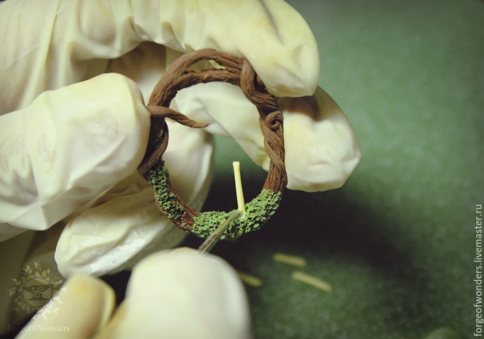 Кулон в эко-стиле с лесными грибочками из полимерной глины Кулон в эко-стиле с лесными грибочками из полимерной глины