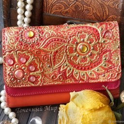 ​Новый декор для старого кошелька: точечная роспись, часть 2