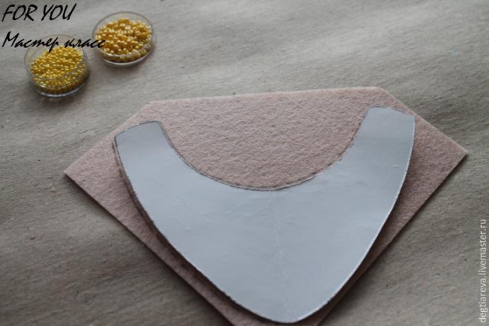 Вышиваем модное колье из минимального набора материалов Вышиваем модное колье из минимального набора материалов