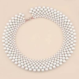 ​Колье-воротник из жемчужных бусин