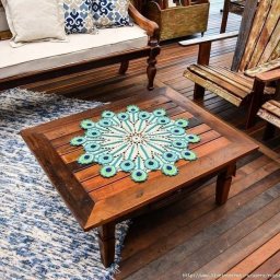 ​Салфетка "Павлиньи перья"