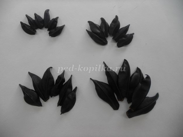 Цветок из кожи