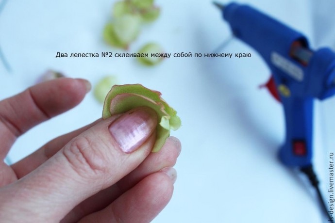 Шелковая бутоньерка роз: часть 3