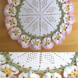 Салфетка "Виола" крючком