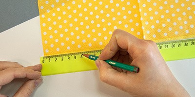 Декупаж через пленку: веселый горошек