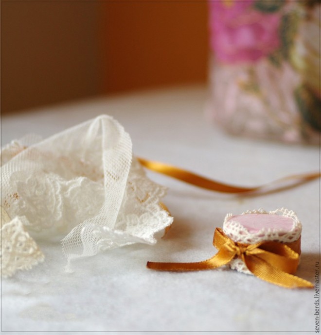 ​Декупаж с рисовой бумагой на стекле в стиле шебби-шик