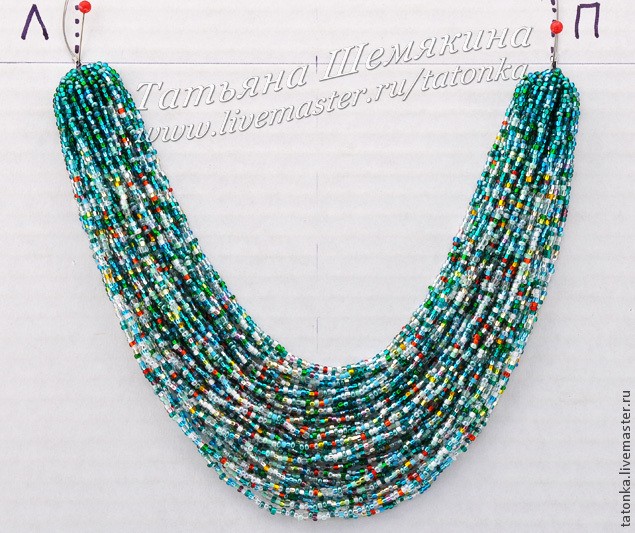 Колье с бисерным каскадом Колье с бисерным каскадом