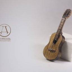 Мастерим миниатюрную гитару "Ретро" для куклы: часть 4