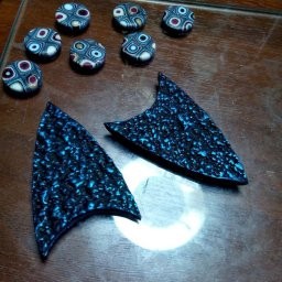 Создаем стильные серьги из полимерной глины с квадратными узорами: часть 2