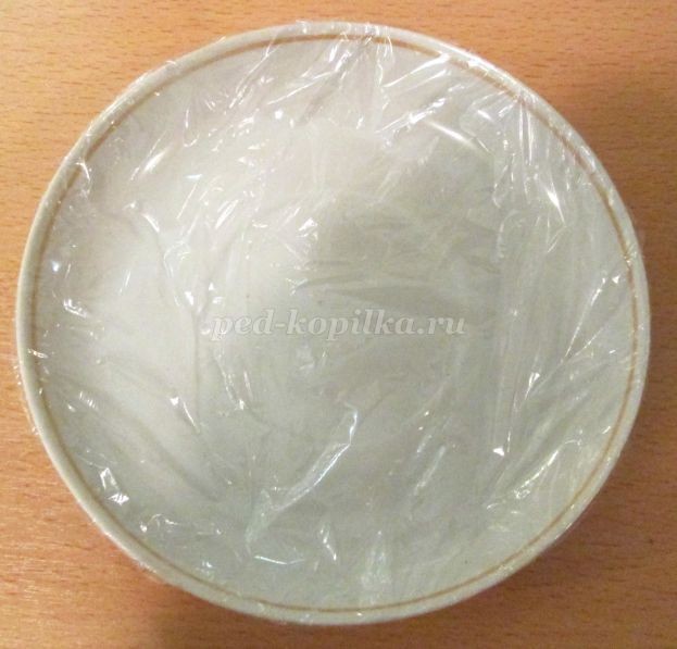 Тарелка с веточкой рябины из опилок: часть 2 Тарелка с веточкой рябины из опилок: часть 2