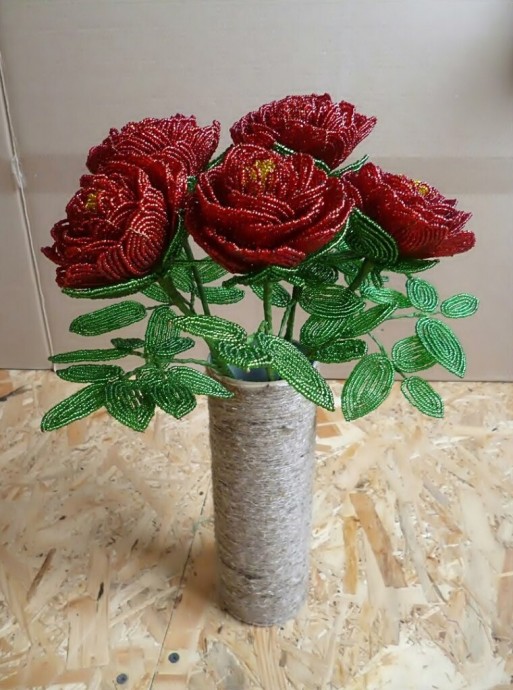 Пиончики из бисера