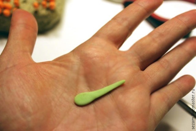 ​Лепим ветку облепихи: часть 2