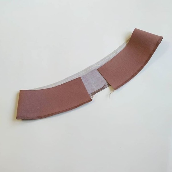 Обработка верхнего среза юбки обтачкой