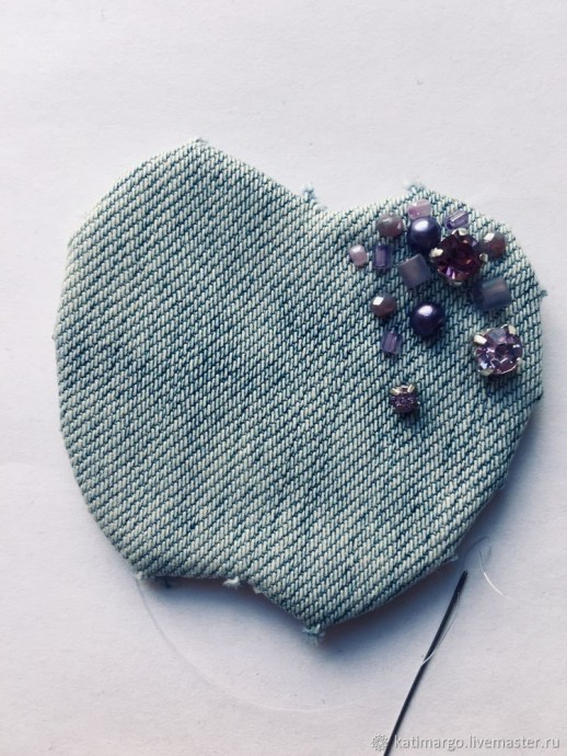 ​Создаем брошь "Яблочко" из джинсы: часть 1