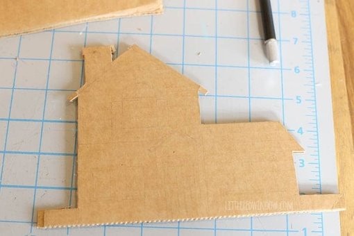 Интерьерные пряничные домики из картона: мастер-класс