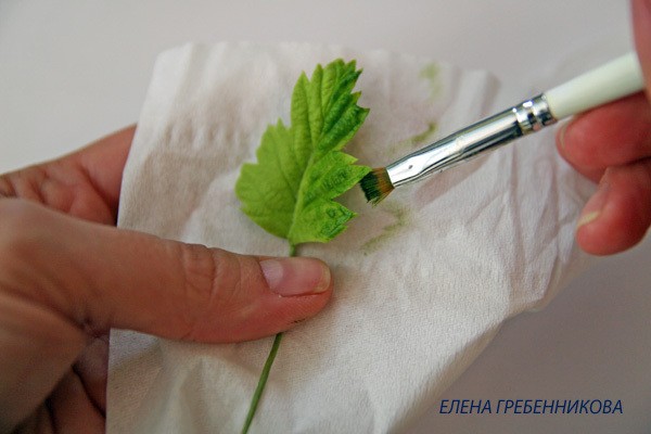 ​Красная смородина из эпоксидной смолы: часть 5