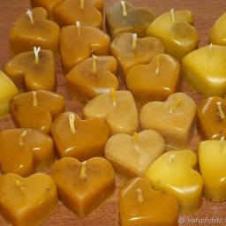 Создаем самодельные свечи из воска: три технологии изготовления