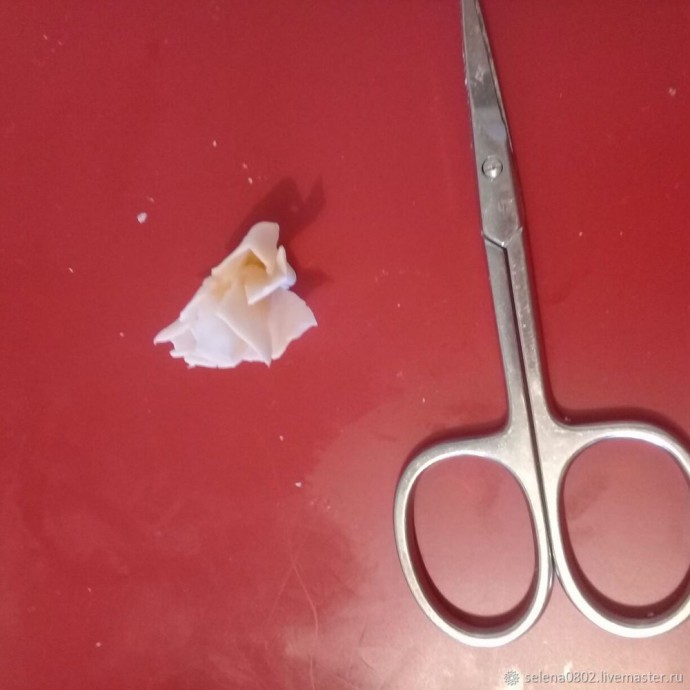 Создаём пион из холодного фарфора: часть 2