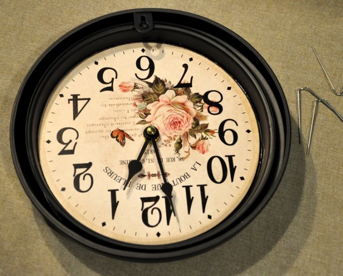 Декорирование часов с необычным стерео-эффектом: часть 1