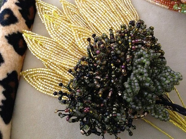 Подсолнух из бисера Подсолнух из бисера