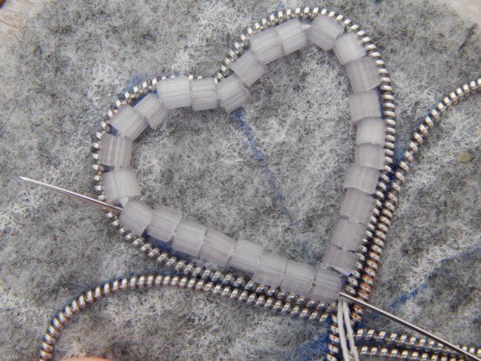 Создание броши "Клевер" из бисера: мастер-класс, часть 2