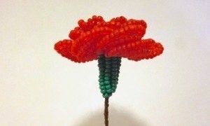 Гвоздики из бисера