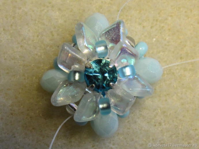 Плетем серьги-гвоздики "Лотос": часть 1 Плетем серьги-гвоздики "Лотос": часть 1