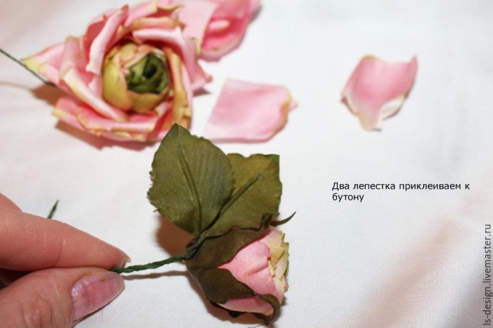 ​Шелковая бутоньерка роз: часть 4
