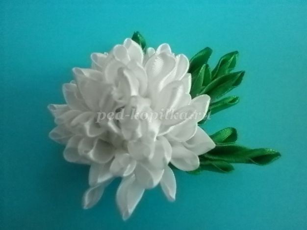 Заколка "Астра" из атласных лент: мастер-класс, часть 2