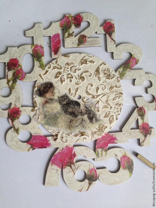 Настенные часики в стиле шебби шик: часть 3 Настенные часики в стиле шебби шик: часть 3