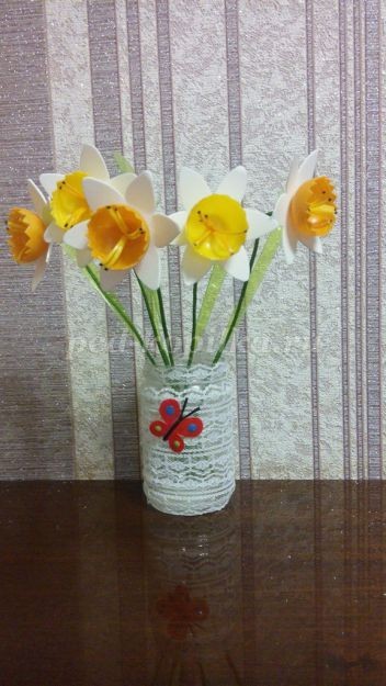 Как сделать нарциссы из пластиковых бутылок