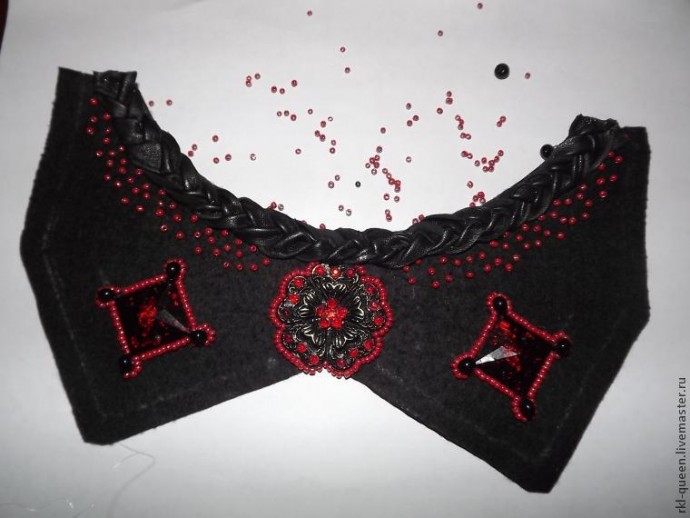 ​Создаем вышитое бисером колье "Воротничок" с элементами кожи: часть 3