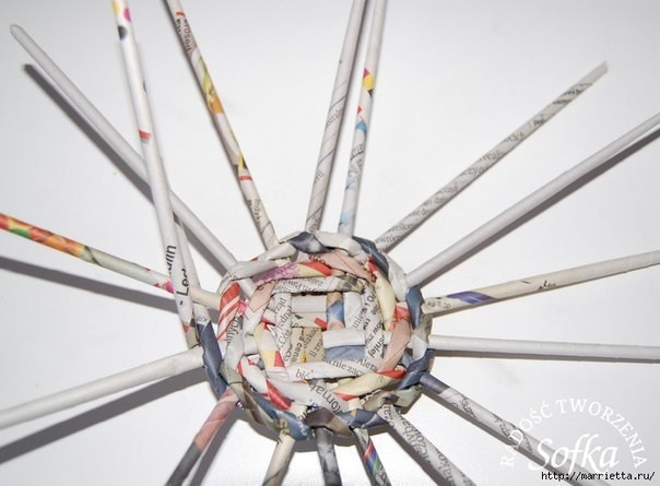 ​Круглая плетеная шкатулочка