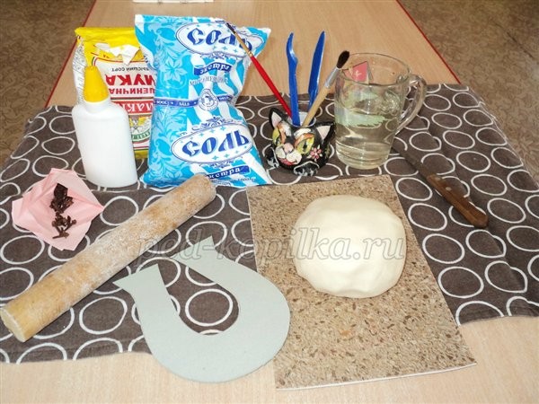 ​Подкова из соленого теста своими руками: часть 1