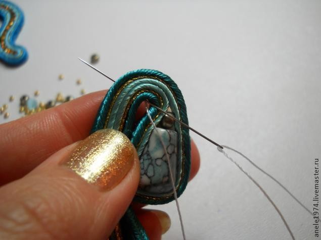 Мастер-класс по созданию сутажного кулона "Весенний букетик": часть 1 Мастер-класс по созданию сутажного кулона "Весенний букетик": часть 1