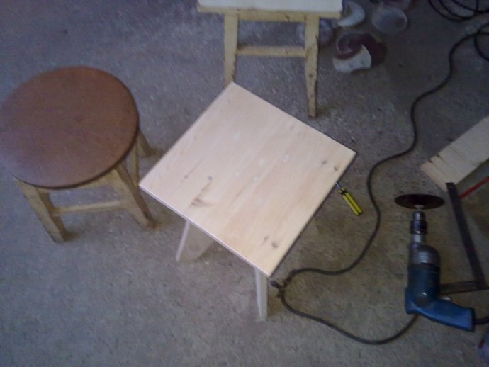 Очень простая табуретка Очень простая табуретка