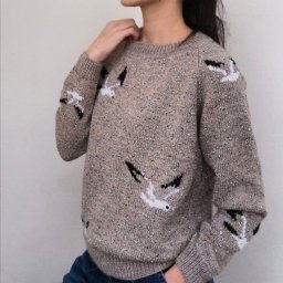 ​Джемпер с чайками