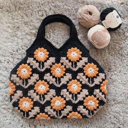 Сумочка крючком из мотивов Сумочка крючком из мотивов