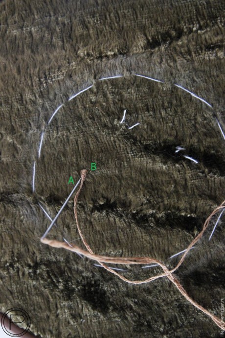 ​Вышиваем брошь нитками, бисером и пайетками: часть 1