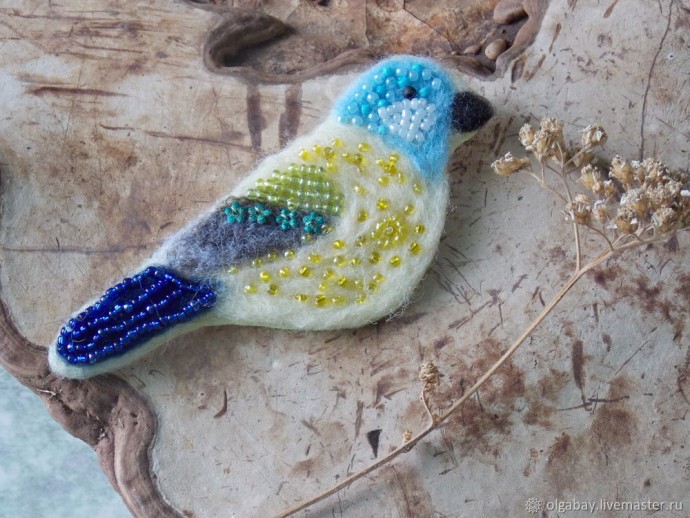 Делаем брошь "Синичка" из войлока и бисера: часть 2 Делаем брошь "Синичка" из войлока и бисера: часть 2