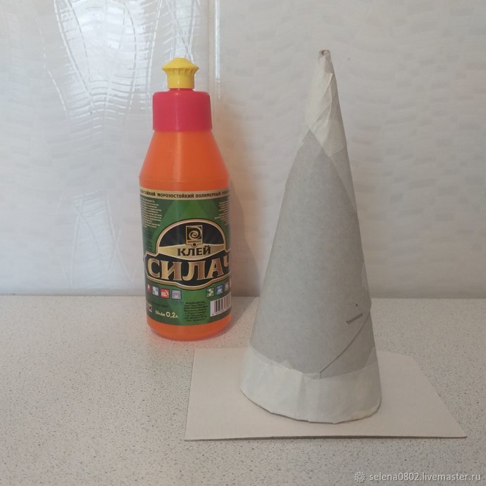 Мастерим ёлку из природных материалов: часть 2