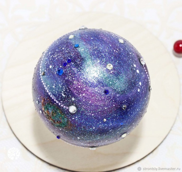 ​Декорируем елочный шар "Созвездие Тельца (Быка)": мастер-класс, часть 3