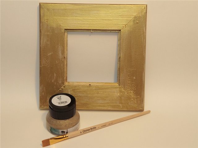 Декорируем рамки для зеркала поталью