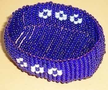 ​Интерьерная колясочка из бисера