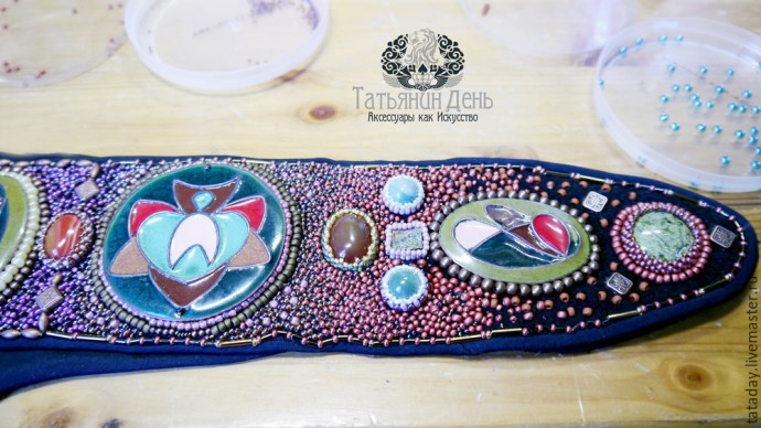 Создаем пояс с бисерной вышивкой: часть 4