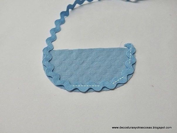 ​Декорирование детской одежды тесьмой "вьюнок"