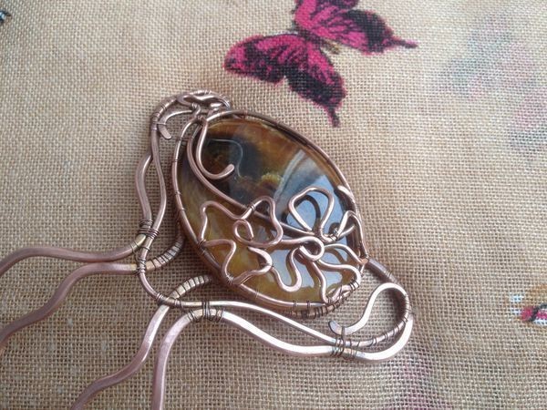 ​Изготавливаем украшение для волос: медный гребень с симбирцитом, часть 2