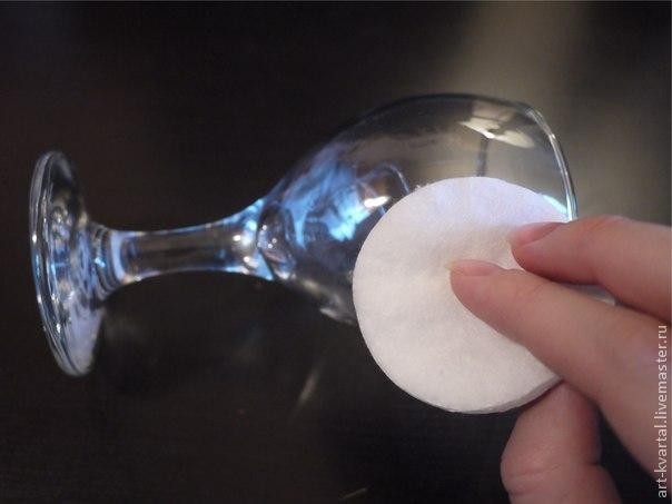 Подсвечник своими руками: декор бокала структурной пастой